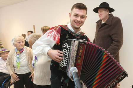 Slavnostna otvoritev Doma starejših občanov Bloke 32 Foto Ljubo Vukelič